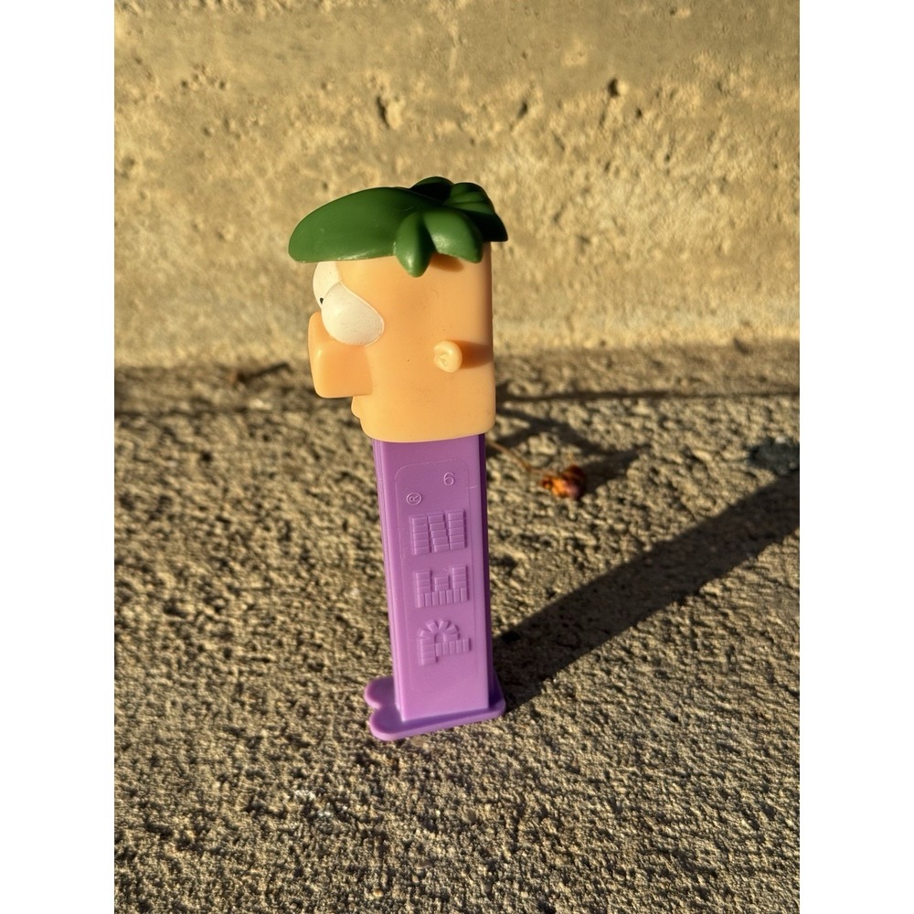Phineas and Ferb - PEZ dispenser - Ferb (2011) - loose - US Patent‎ 5.9 - Picture 3 of 4